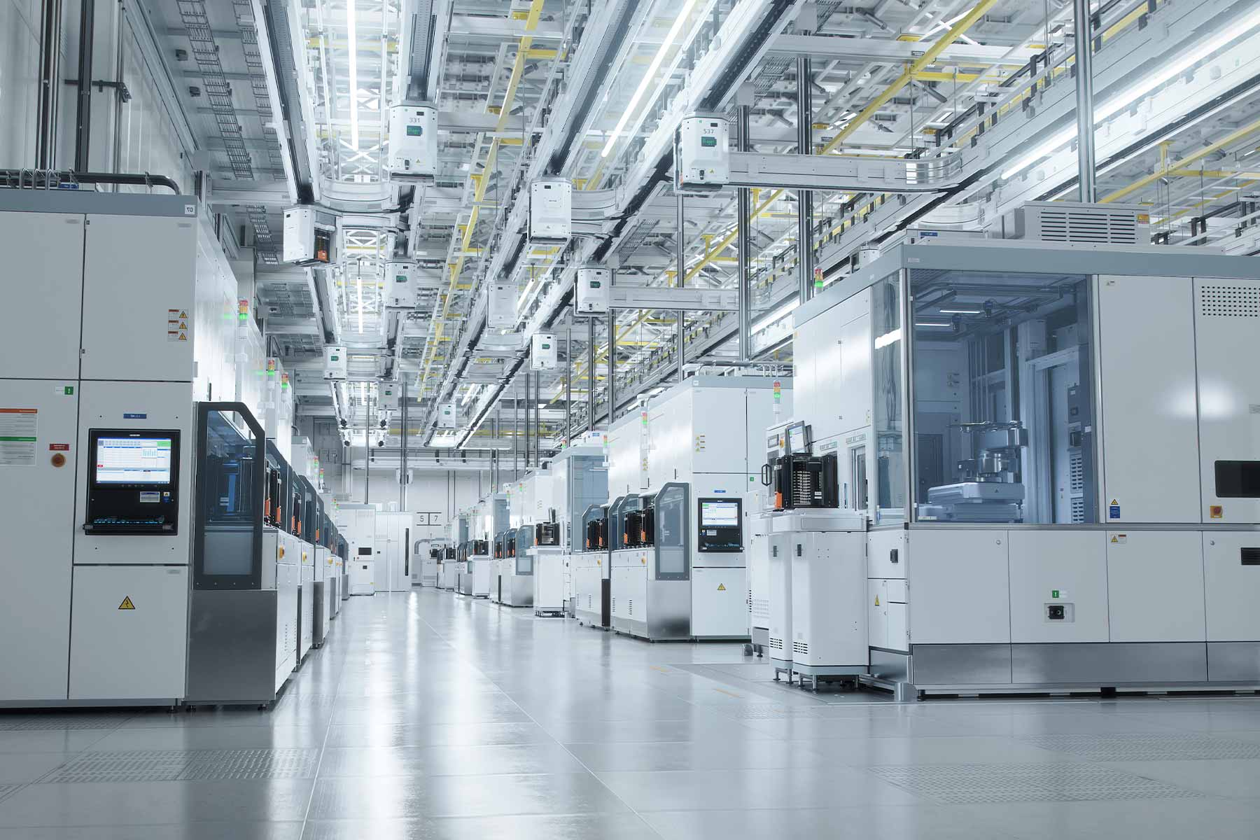Semiconductor Production Fab Cleanroom raised access floors with aluminum flooring panels
